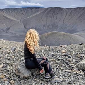 Meet your Posher, Nycci